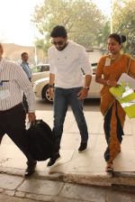 Abhishek Bachchan snapped at domestic airport on 7th Jan 2016